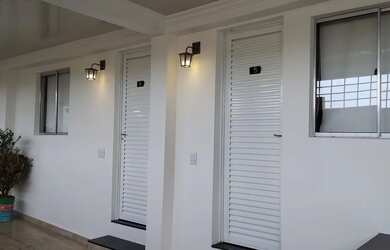 Imagem: O quarto está localizado em Caiçaras, Belo Horizonte para