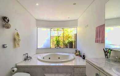 Imagem 15: Casa para alugar em Santana de Parnaíba, Alphaville, com 4 suítes, com 420 m², 18 do Forte