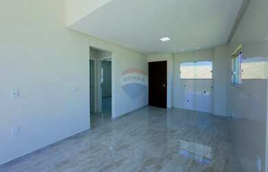 Imagem 13: Casa nova de esquina em Criciúma, bairro Buenos Aires, 2 quartos, com acabamento moderno