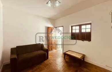 Imagem: A casa possui 2 Dormitórios, 1 Banheiro, 80m² de Área e