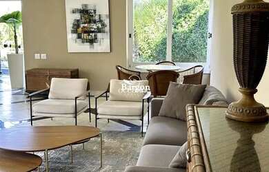 Imagem 9: Casa com 6 suítes a venda na Praia da Ferradura em Armação dos Búzios...