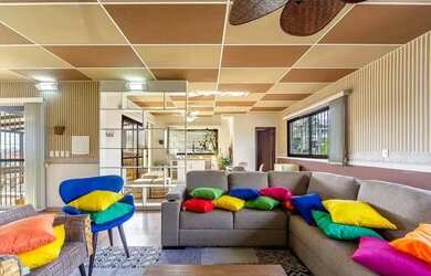 Imagem: A casa possui 5 Dormitórios, 5 Banheiros, 3 Vagas na garagem