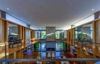 Imagem: A casa em condomínio possui 5 Dormitórios, 2 Banheiros, 5