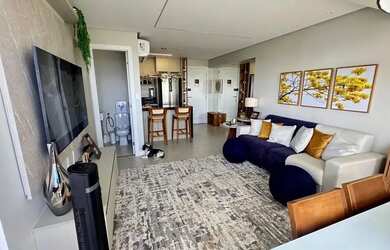 Imagem: O apartamento possui 1 Dormitório, 2 Banheiros, 1 Vaga na garagem