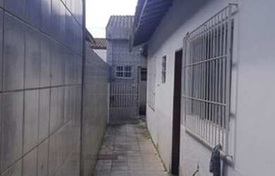 Imagem 10: CASA C EDÍCULA NA VL MIRIM PRAIA GRANDE, AO LADO DA RODOVIÁRIA