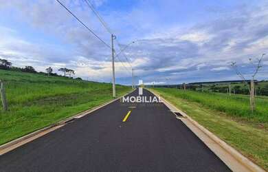 Imagem: O terreno possui 275m² de Área e está localizado em Centro