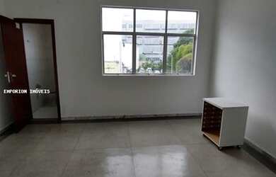 Imagem: O depósito possui 15m² de Área e está localizado em Centro