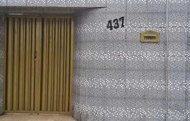 Imagem: A casa possui 2 Dormitórios, 2 Banheiros, 1 Vaga na garagem