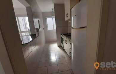 Imagem: O apartamento possui 1 Dormitório, 1 Banheiro, 1 Vaga na garagem