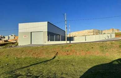 Imagem 1: GALPÃO. 800m² de Áreae5 Vagas na garagem