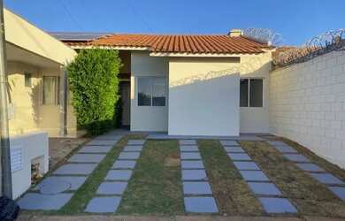 Imagem: A casa em condomínio possui 3 Dormitórios, 2 Banheiros, 2