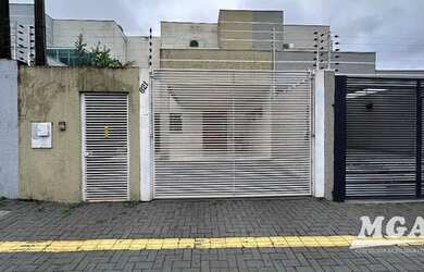 Imagem: A casa possui 3 Dormitórios, 3 Banheiros, 1 Vaga na garagem