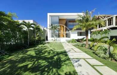 Imagem: A casa em condomínio possui 5 Dormitórios, 3 Banheiros, 5