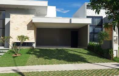 Imagem: A casa em condomínio possui 3 Dormitórios, 3 Banheiros, 2