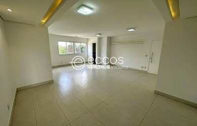 Imagem: O apartamento possui 3 Dormitórios, 5 Banheiros, 2 Vagas na