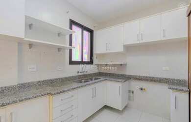 Imagem: O apartamento possui 2 Dormitórios, 3 Banheiros, 1 Vaga na