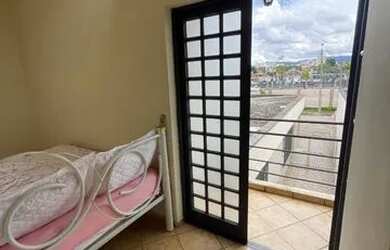 Imagem: O quarto possui Imóvel mobiliado e está localizado em Vila