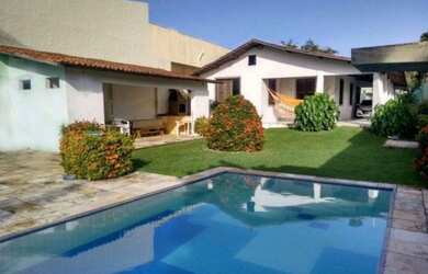 Imagem 1: Alugo linda casa no Paracuru por temporada. Piscina 3 quartos 3 banheiros