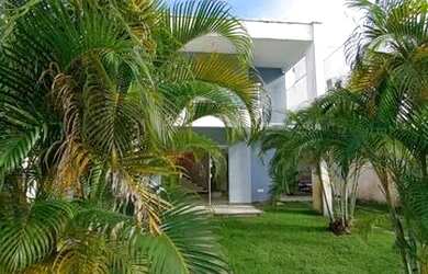 Imagem: A casa em condomínio para alugar possui 4 Dormitórios, 5 Banheiros