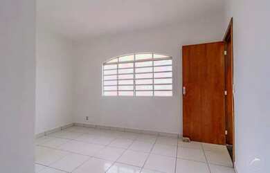 Imagem: A kitnet possui 1 Dormitório, 1 Banheiro, 36m² de Área e