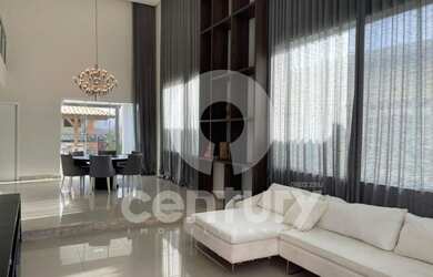 Imagem: A casa em condomínio possui 3 Dormitórios, 4 Banheiros, 2