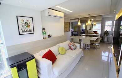 Imagem: O apartamento possui 3 Dormitórios, 2 Banheiros, 2 Vagas na