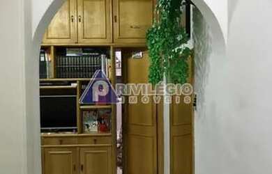 Imagem: A kitnet possui 1 Banheiro, 25m² de Área e está localizado