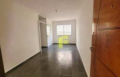 Imagem: O apartamento possui 2 Dormitórios, 1 Banheiro, 55m² de Área