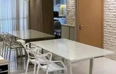 Imagem: A casa em condomínio possui 4 Dormitórios, 5 Banheiros, 4