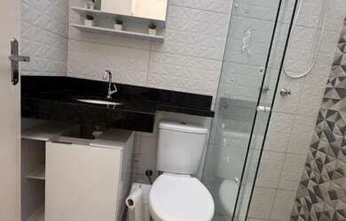 Imagem: A casa em condomínio possui 3 Dormitórios, 2 Banheiros, 2