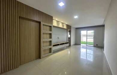 Imagem: A casa em condomínio possui 3 Dormitórios, 2 Banheiros, 2