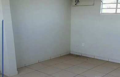 Imagem: O depósito possui 80m² de Área e está localizado em Vila