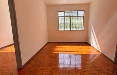 Imagem: O apartamento possui 2 Dormitórios, 1 Banheiro, 80m² de Área