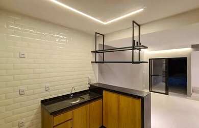 Imagem: A casa em condomínio possui 2 Dormitórios, 3 Banheiros, 1