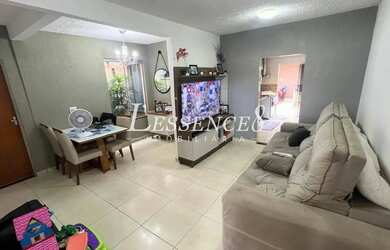 Imagem: A casa em condomínio possui 3 Dormitórios, 1 Banheiro, 2 Vagas