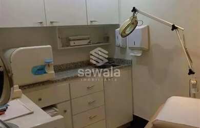 Imagem: O depósito possui 1 Vaga na garagem, 33m² de Área e está