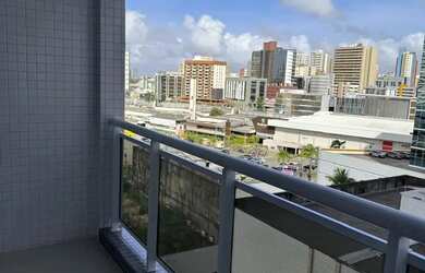 Imagem: O apartamento possui 1 Dormitório, 1 Banheiro, 1 Vaga na garagem