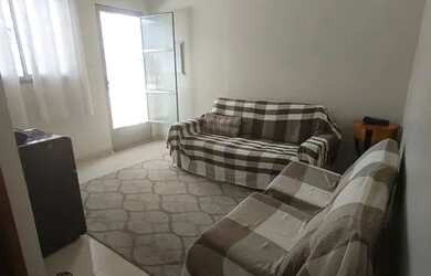 Imagem: A casa possui 4 Dormitórios, 4 Banheiros, 2 Vagas na garagem