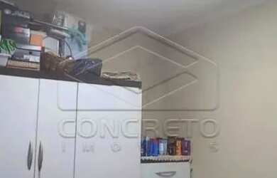 Imagem 9: Casa Padrão em Jaú. Piscina, Varanda, 12m² de Áreae2 Vagas na garagem