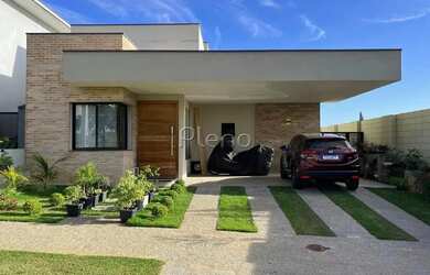 Imagem: A casa em condomínio possui 3 Dormitórios, 2 Banheiros, 4