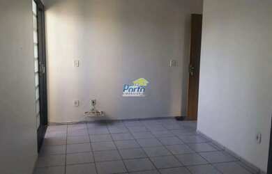 Imagem: O apartamento possui 3 Dormitórios, 1 Banheiro, 1 Vaga na garagem