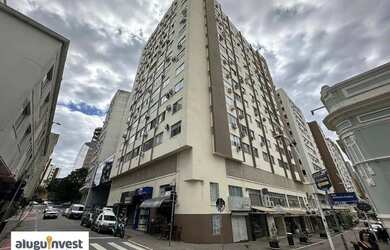 Imagem: O apartamento possui 3 Dormitórios, 2 Banheiros, 1 Vaga na