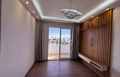 Imagem: O apartamento possui 2 Dormitórios, 1 Banheiro, 1 Vaga na garagem