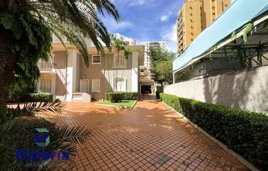 Imagem: O depósito possui 5 Vagas na garagem, 551m² de Área e está