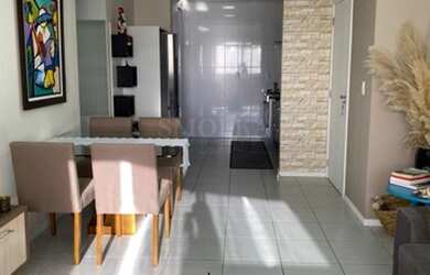 Imagem: O apartamento possui 2 Dormitórios, 2 Banheiros, 1 Vaga na