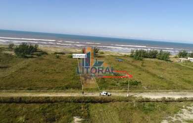 Imagem: O terreno possui 300m² de Área e está localizado em Balneário