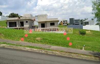 Imagem: O terreno possui 490m² de Área e está localizado em Jardim