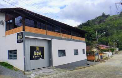 Imagem: O depósito possui 285m² de Área e está localizado em Velha