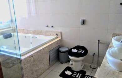 Imagem 11: Sobrado para venda tem 260 metros quadrados com 4 quartos em Residencial...