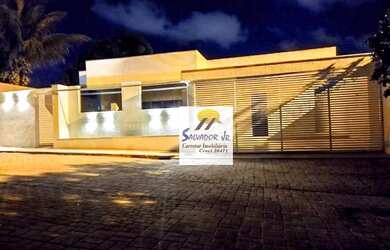 Imagem: A casa em condomínio para alugar possui 3 Dormitórios, 4 Banheiros